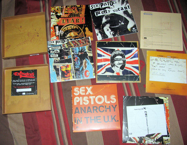 Sex Pistols - NEVER MIND THE BOLLOCKS HERE'S THE SEX PISTOLS ALTERNATIVE TAKES 7 x 7" VINYL BOX SET