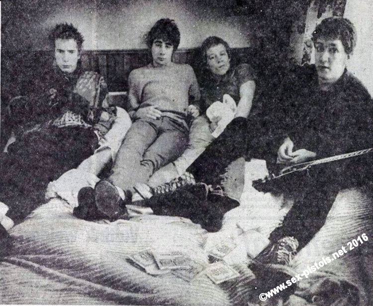 Sex Pistols - Dutch Newspaper Cutting 8th January 1977