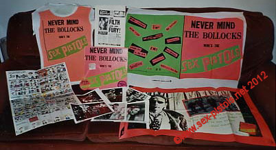 Never Mind The Bollocks: United States Of America WB Promo Materials 1977 Badge / Banner / Overview
