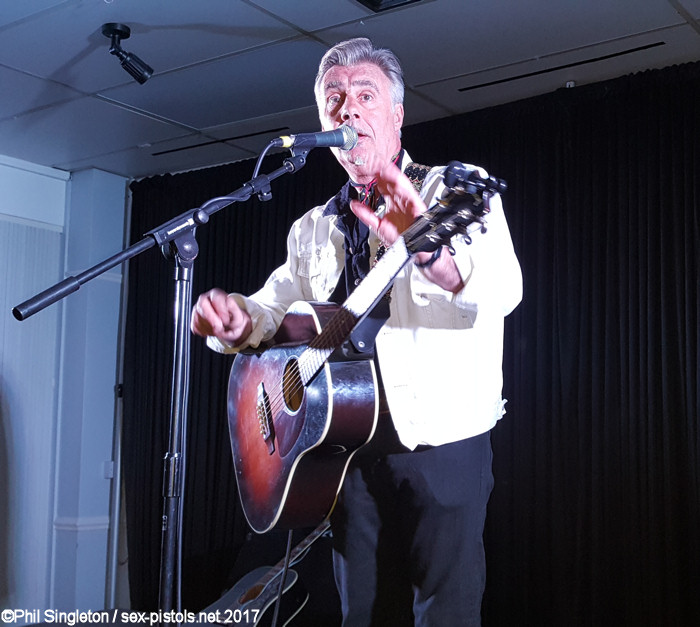 Glen Matlock, Select Stadium, Widnes 22nd April 2017