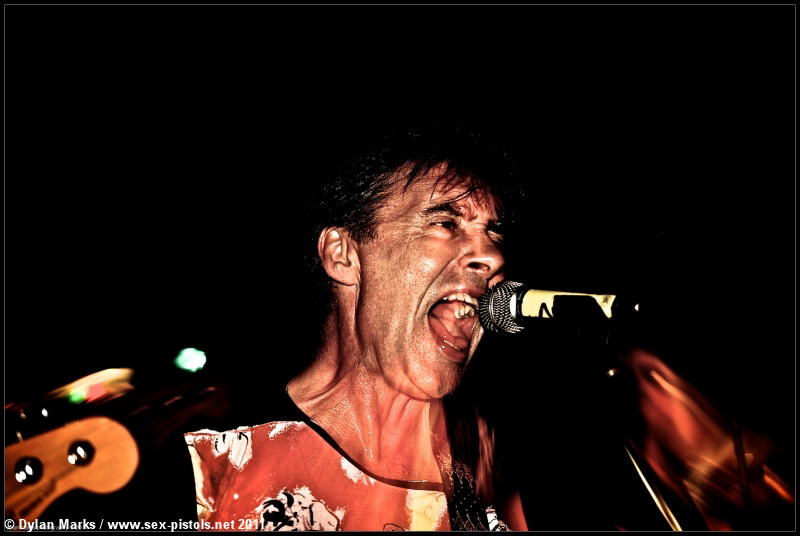 Philistines Club Europa, Brooklyn