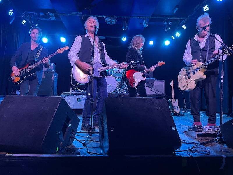 Glen
Matlock Band with Kathy